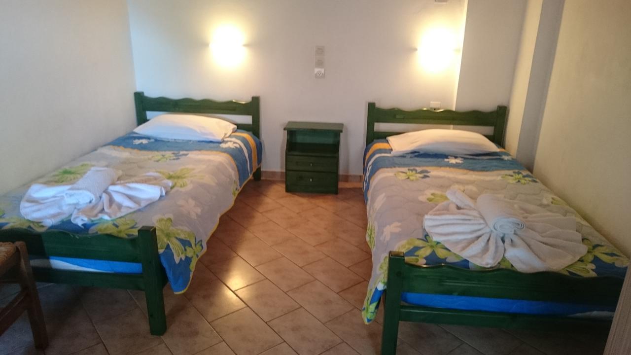 Dakis Studios Keri Ngoại thất bức ảnh